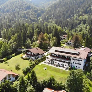 Gaestehaus Maria Theresia Apartment